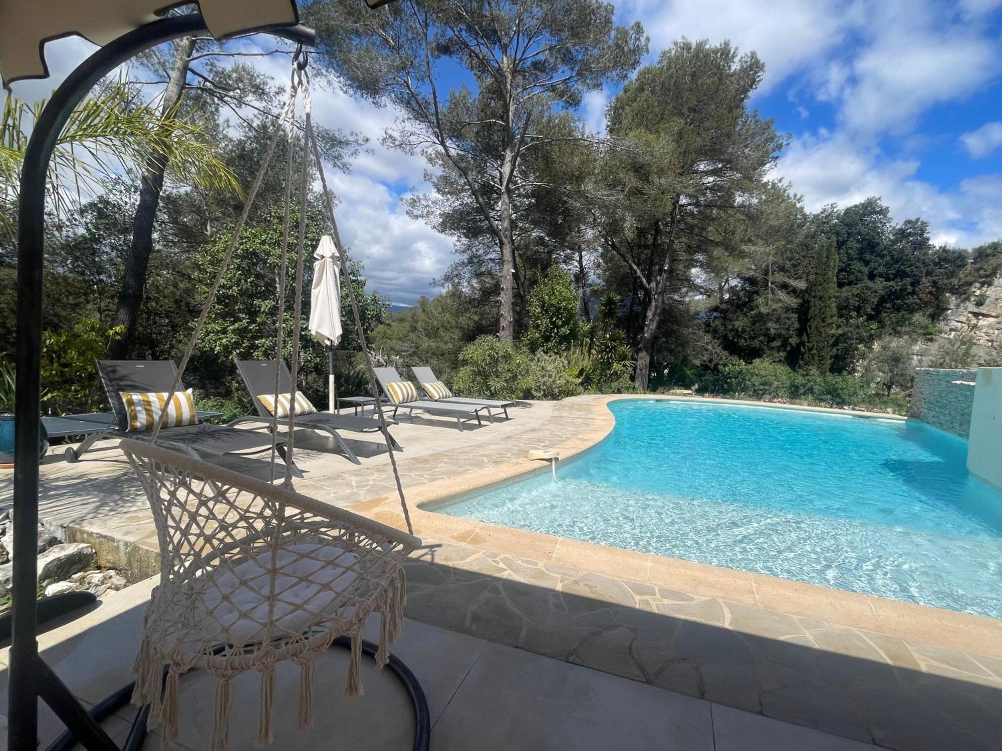 La Villa Des Carriers- Maison Avec Piscine Proche Mer Roquefort-les-Pins Eksteriør bilde